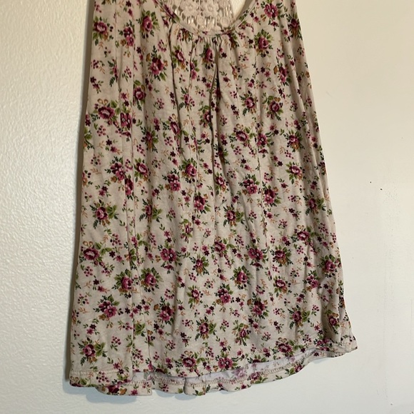 Popsy | Floral Crochet Racerback Tank Top - Picture 2 of 5